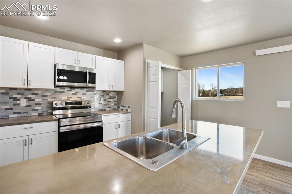 Listing 3923332, Image 9 of 29