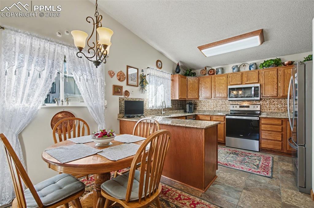 Image 8 of 48: Kitchen