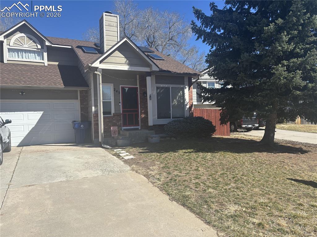 Image 5 of 5: Front of Structure