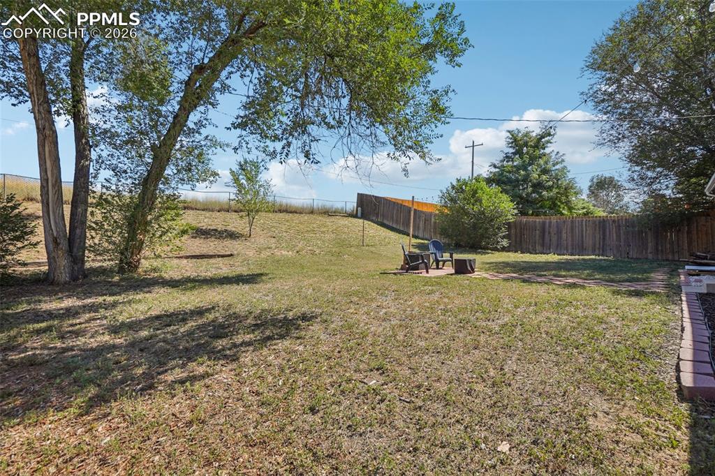 Image 32 of 38: Backyard