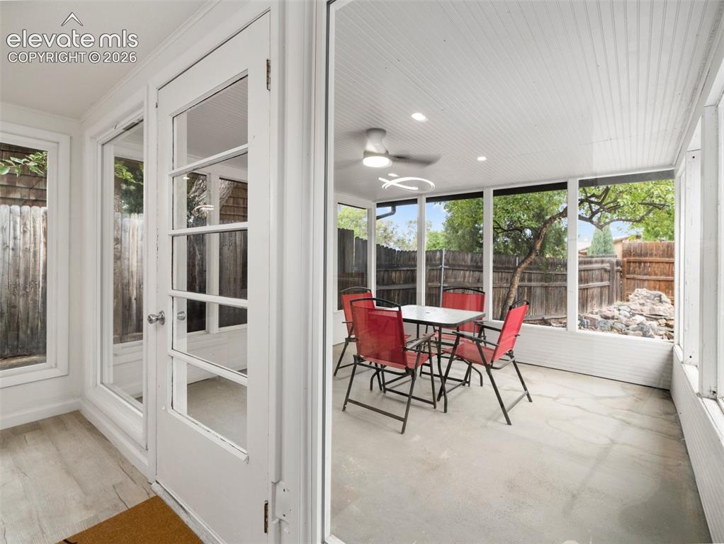 Image 8 of 42: Sun Room