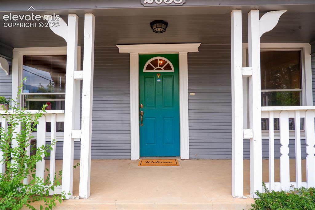 Image 8 of 38: Entry