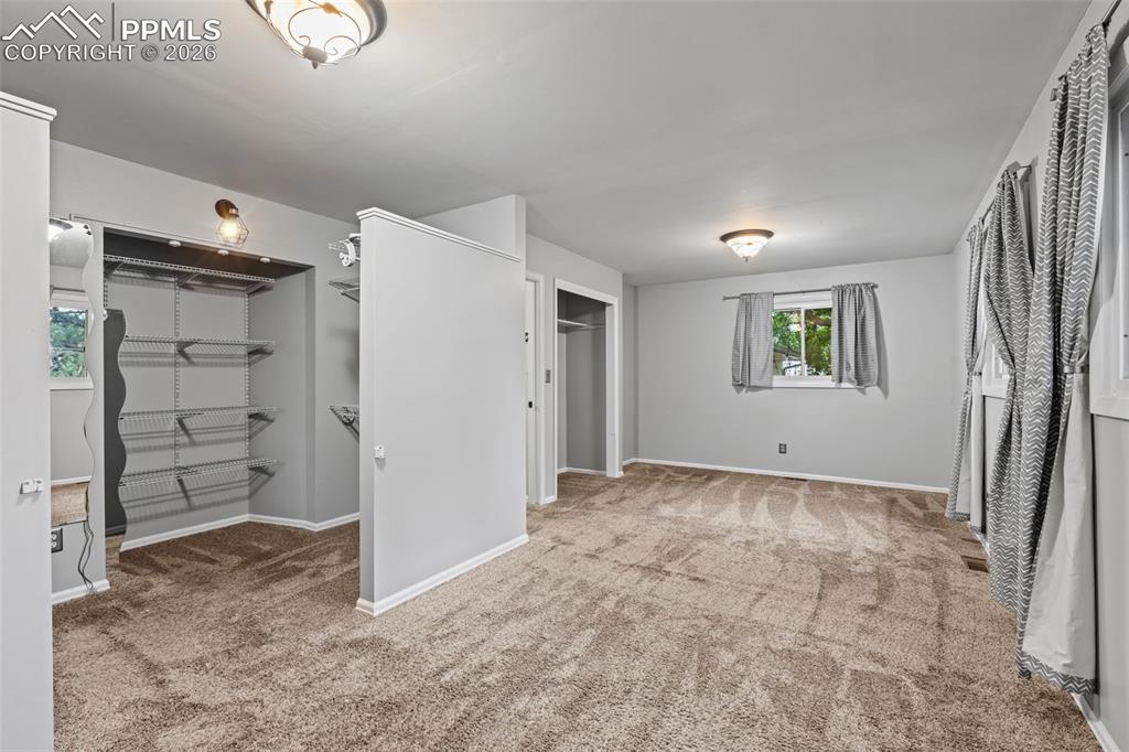 Image 11 of 20: Master Bedroom