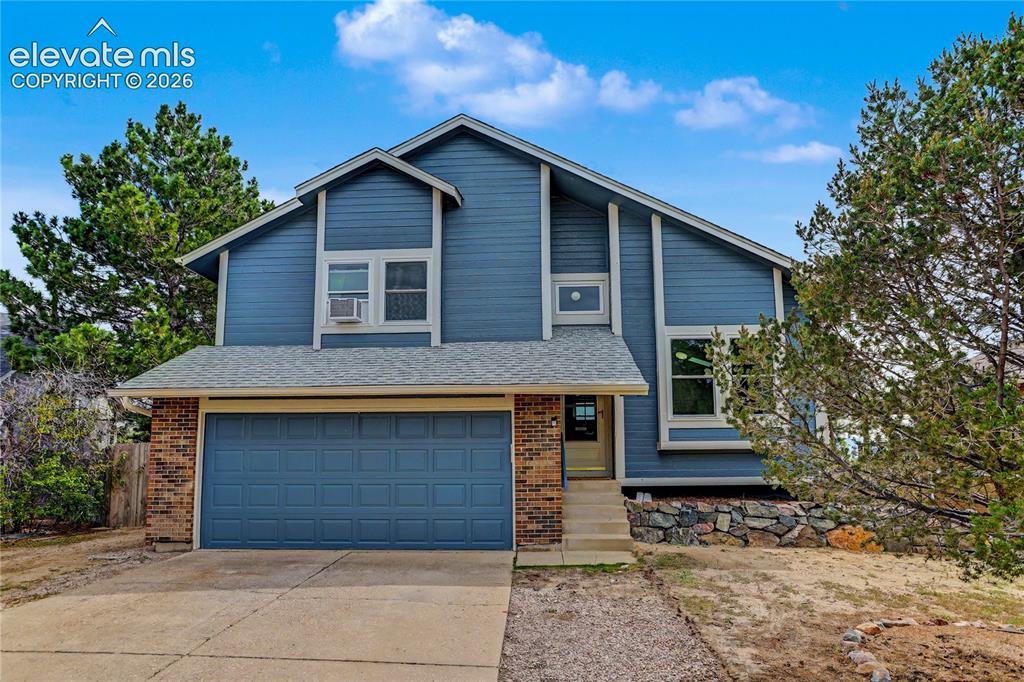 Caption: Established charm. Mountain views. Unbeatable location.