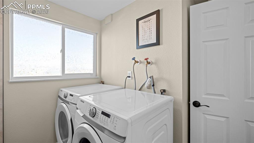 Image 24 of 39: Laundry