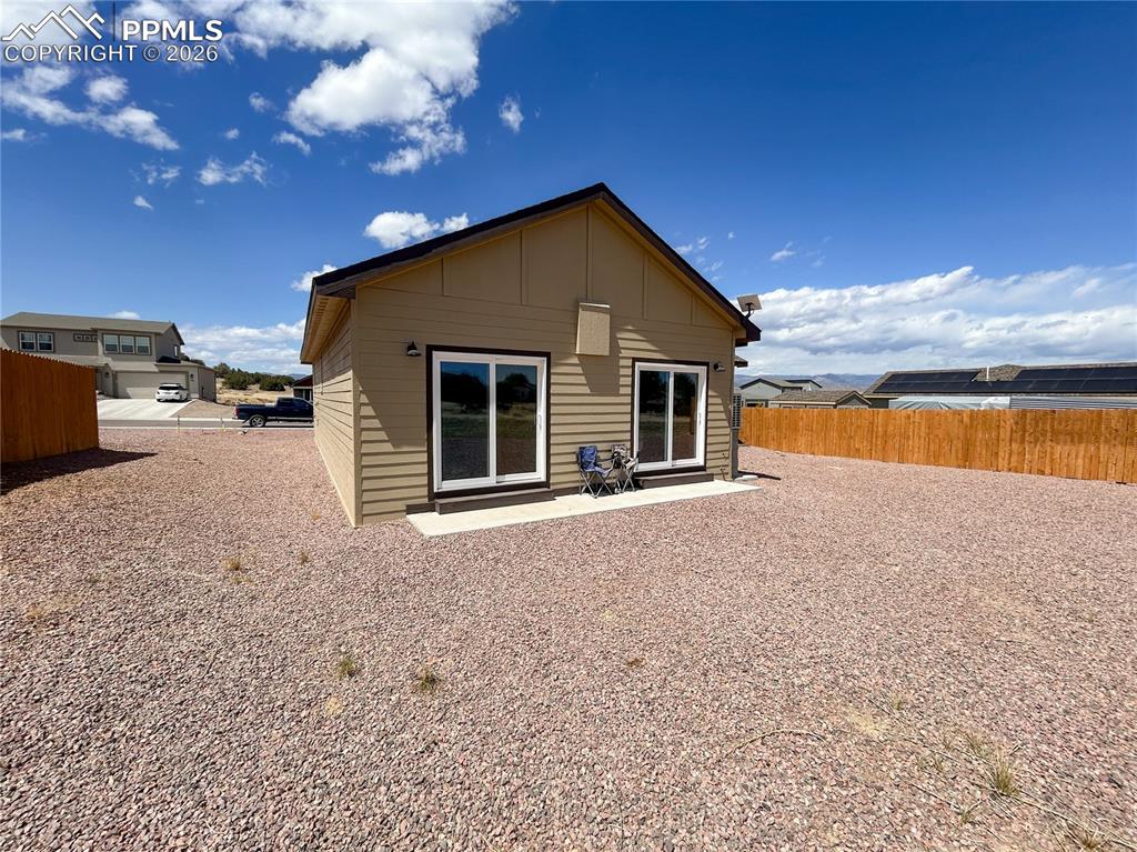 Image 21 of 26: Back of Structure