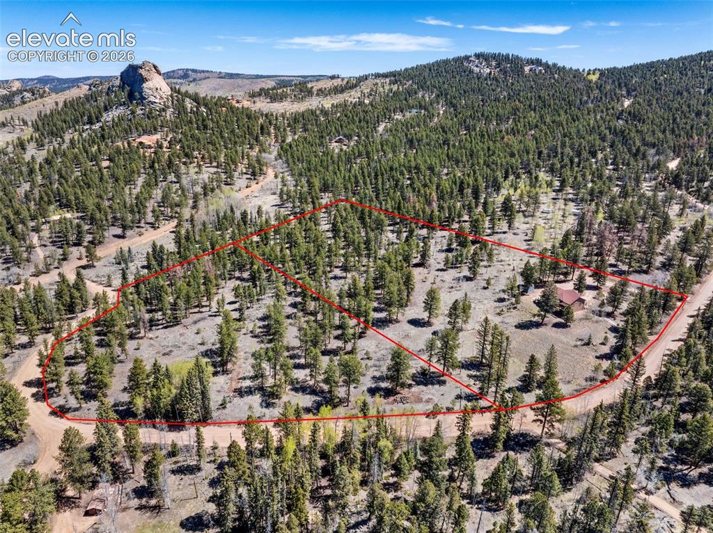 Image 40 of 43: Property Lines are Approximate and not a survey