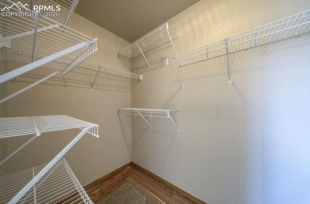 Image 27 of 45: Closet