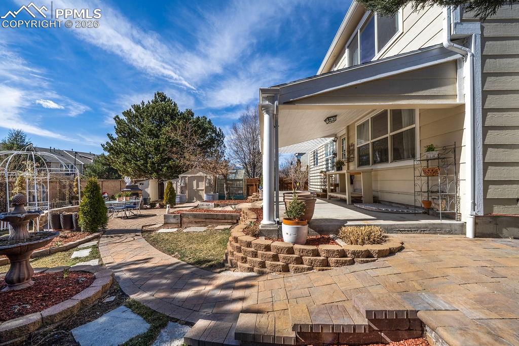 Image 4 of 45: Patio