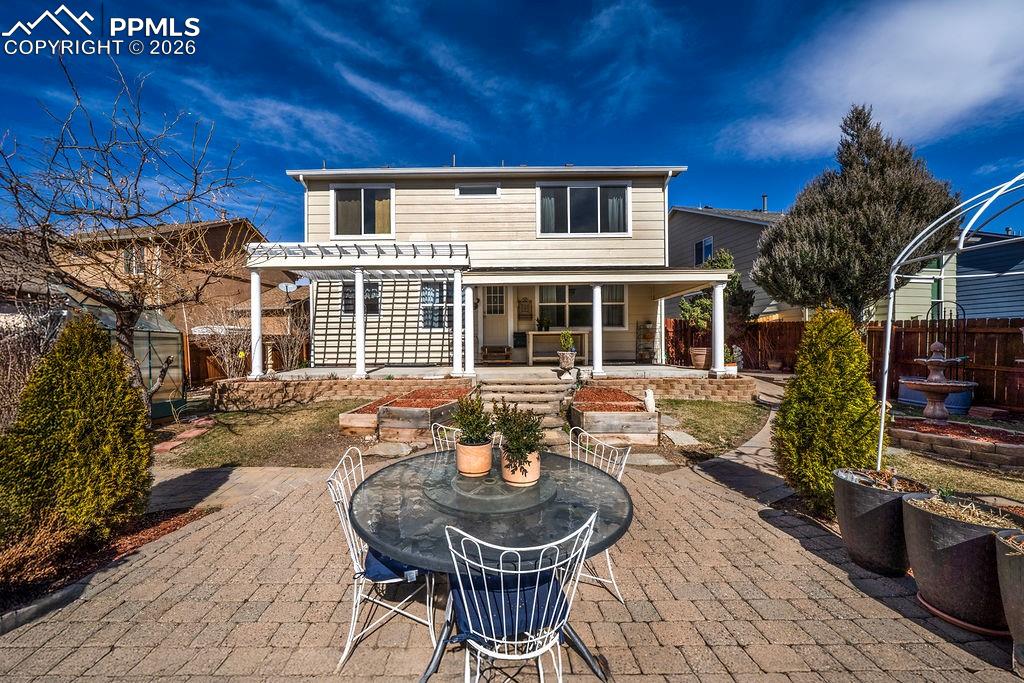 Image 6 of 45: Back of Structure