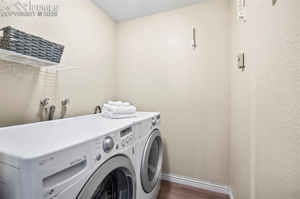 Image 14 of 39: Laundry