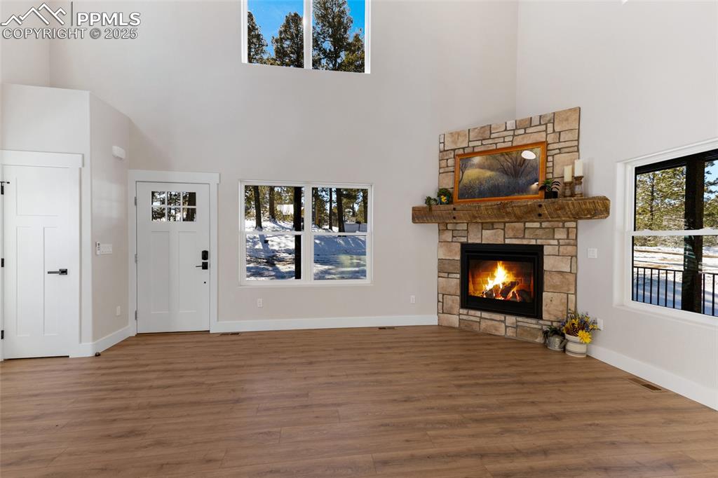 Image 9 of 47: Great Room