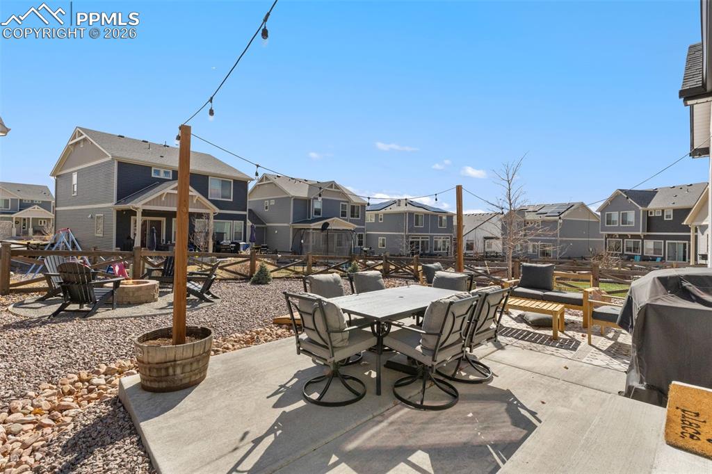 Image 28 of 30: Patio