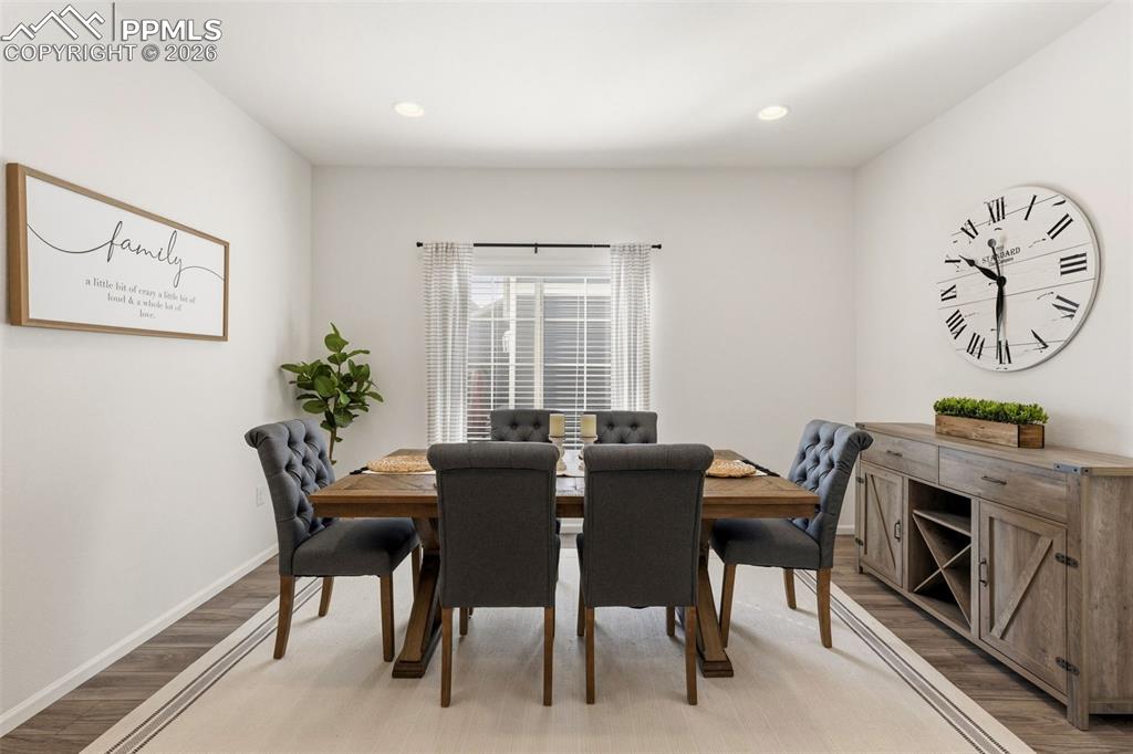 Image 3 of 30: Dining Area