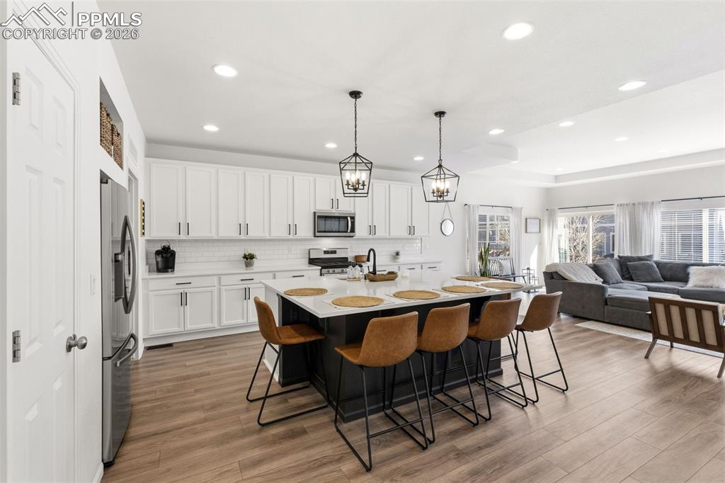 Image 4 of 30: Kitchen