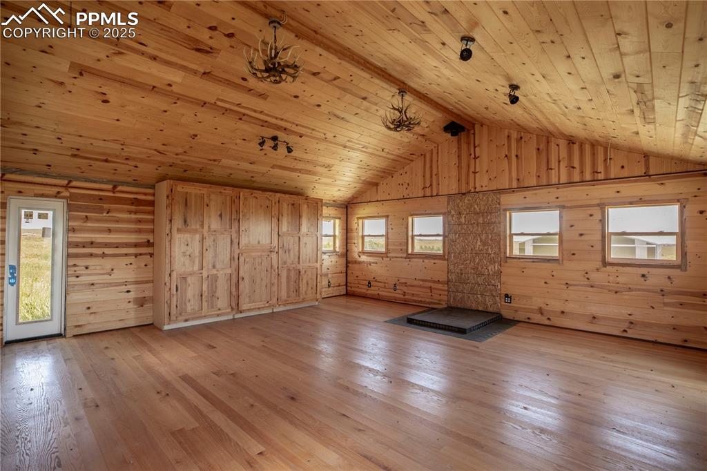 Image 13 of 23: Building on Skids