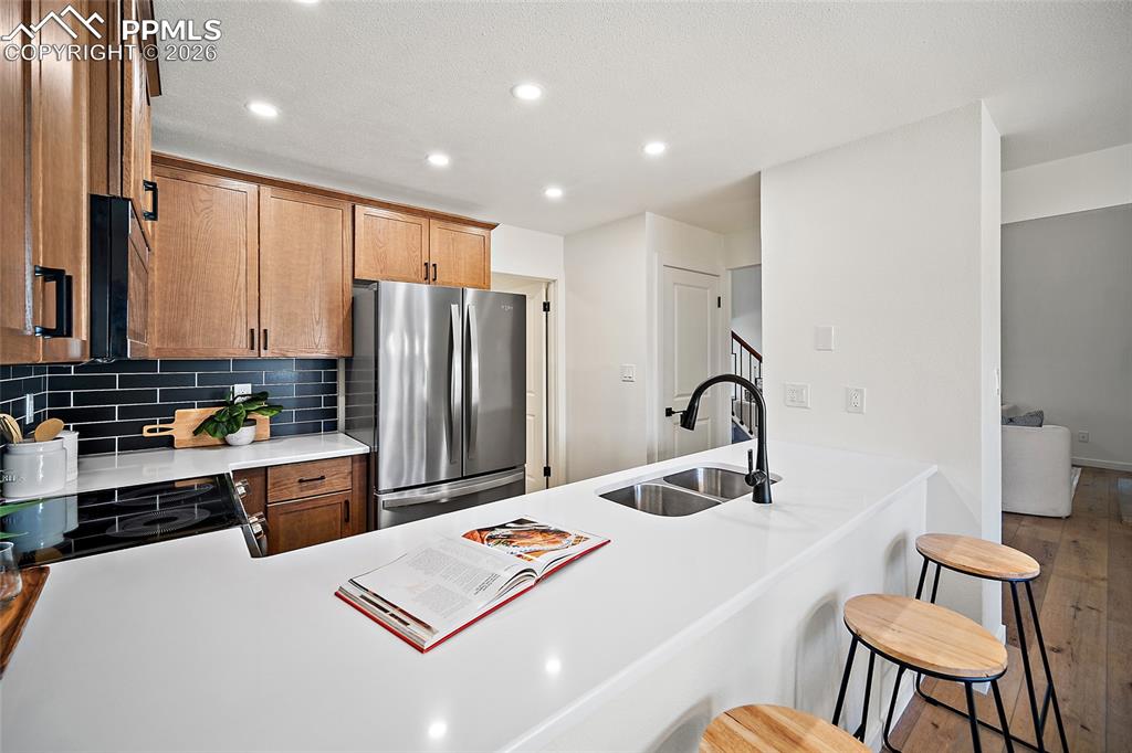 Image 12 of 46: Kitchen