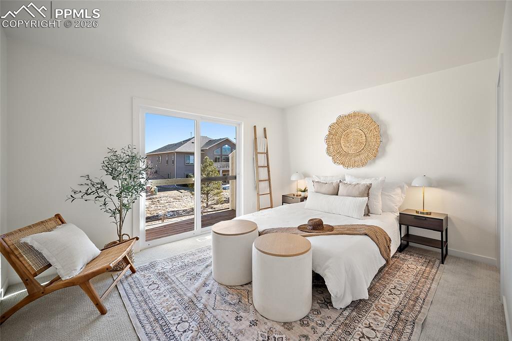 Image 23 of 46: Bedroom