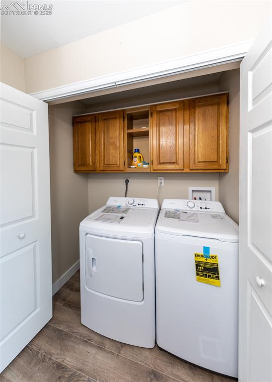 Image 25 of 35: Laundry