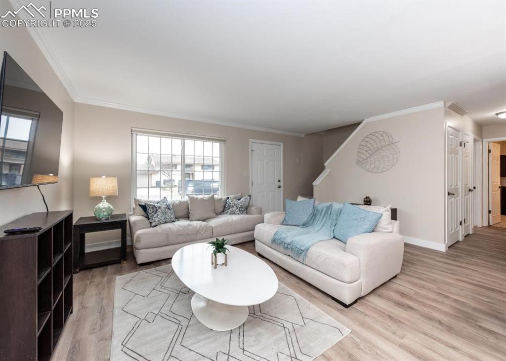 Image 3 of 35: Living Room