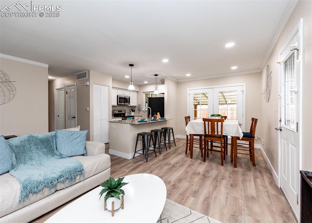 Image 6 of 35: Living Room