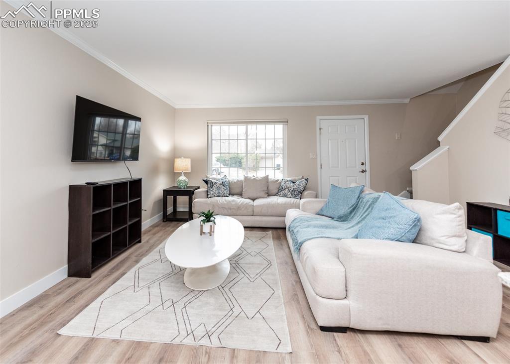 Image 7 of 35: Living Room