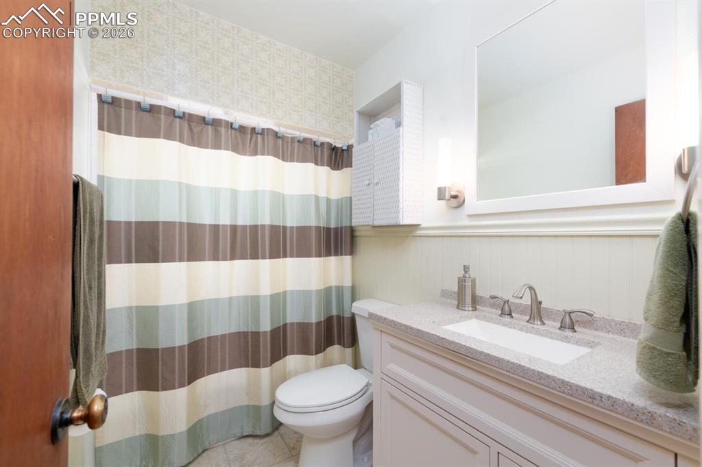 Image 16 of 34: Main level Bathroom