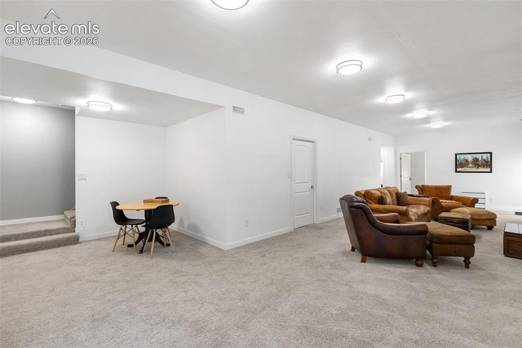 Image 21 of 30: Family Room