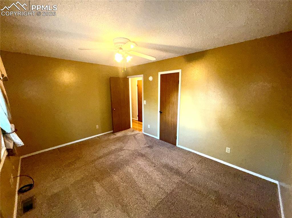 Image 19 of 41: Master Bedroom