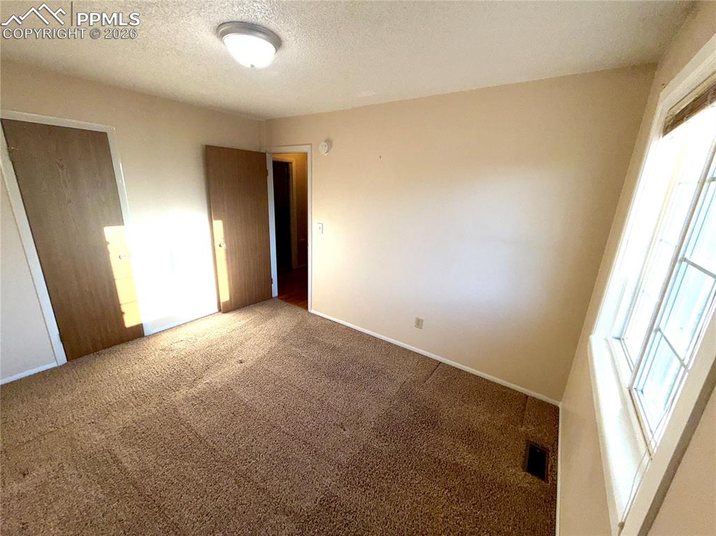 Image 22 of 41: Bedroom