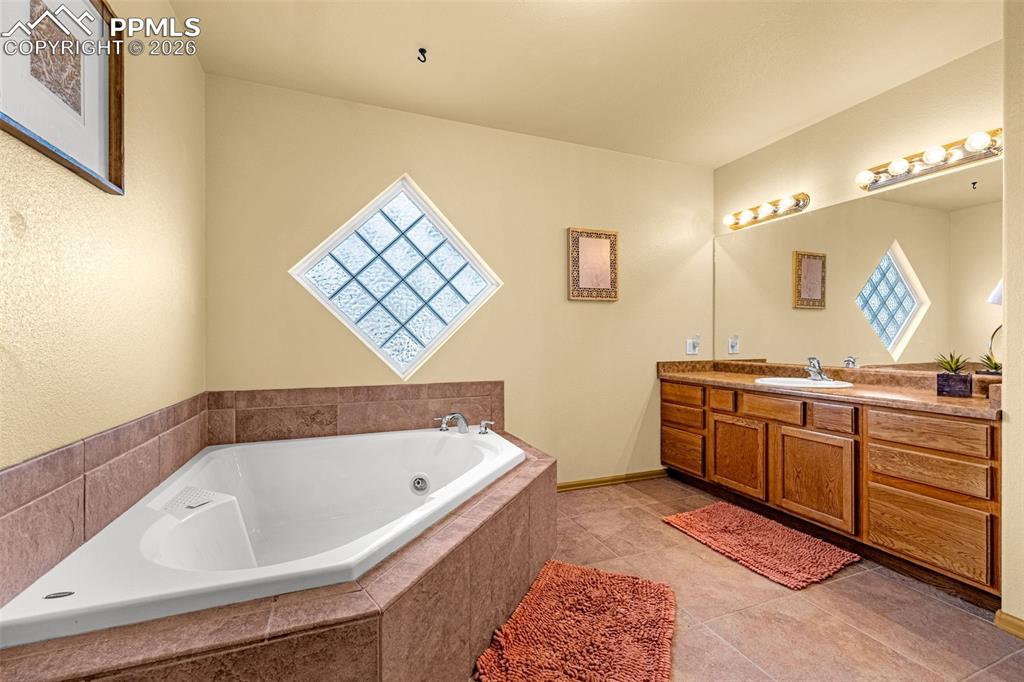 Image 17 of 50: No Description Available