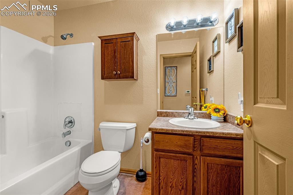 Image 26 of 50: No Description Available