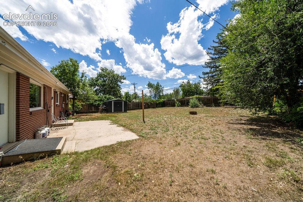 Image 49 of 49: Yard
