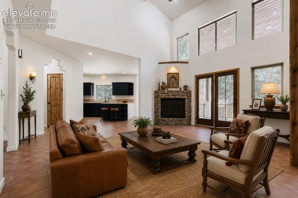 Image 6 of 50: Virtually Staged Living area
