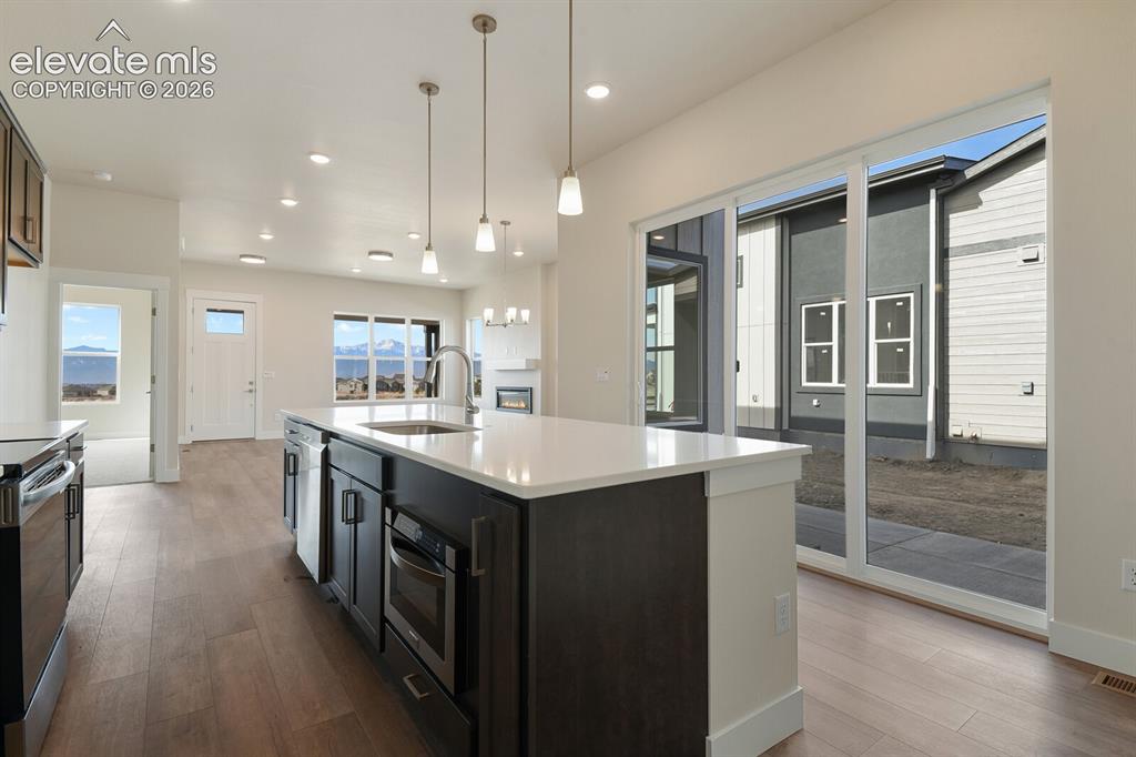 Image 6 of 43: Kitchen