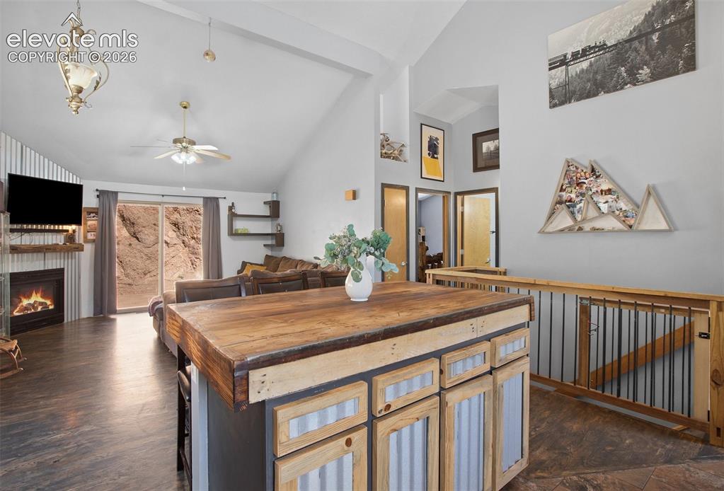Image 9 of 36: Kitchen