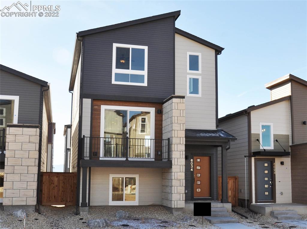 Listing 3947456, Image 1 of 2