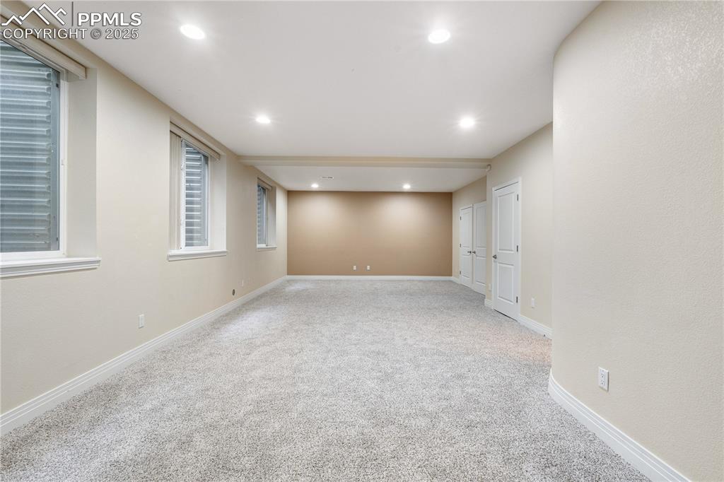 Image 31 of 47: Recreation Room
