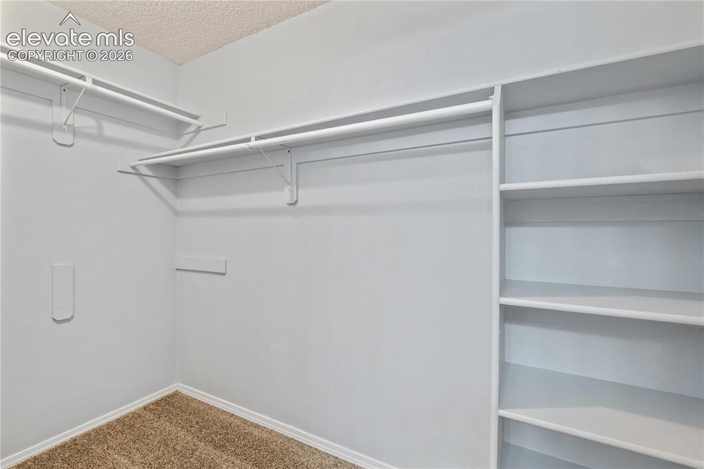 Image 10 of 15: Closet