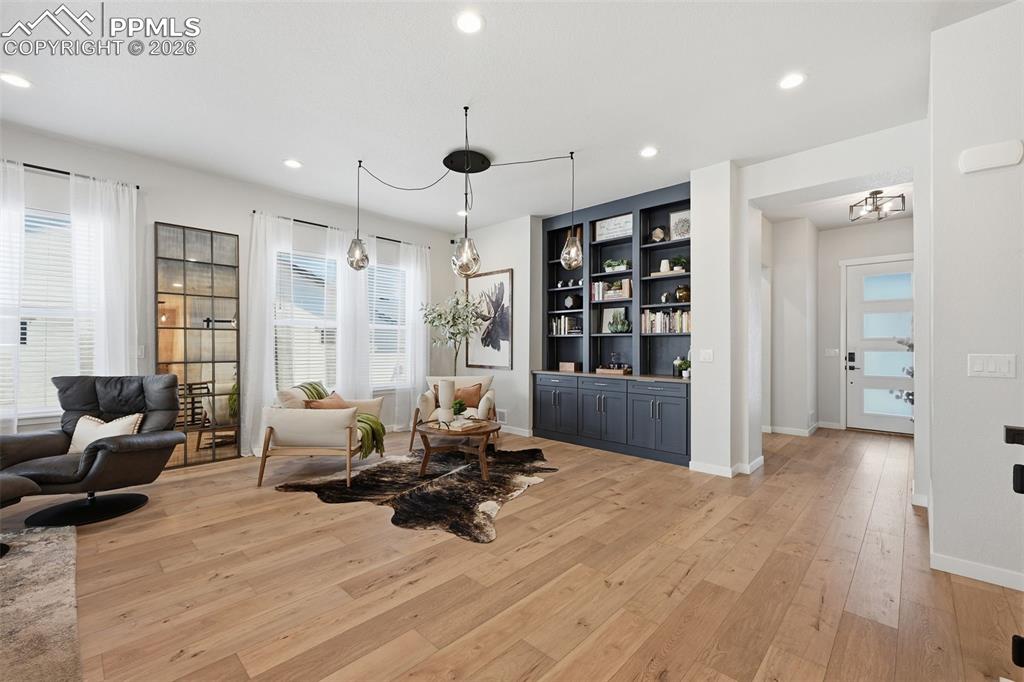 Image 8 of 46: Sitting room or flex room for dining or office