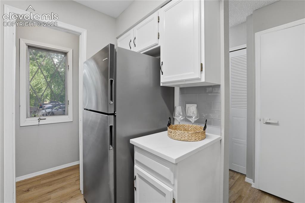 Image 11 of 34: Kitchen