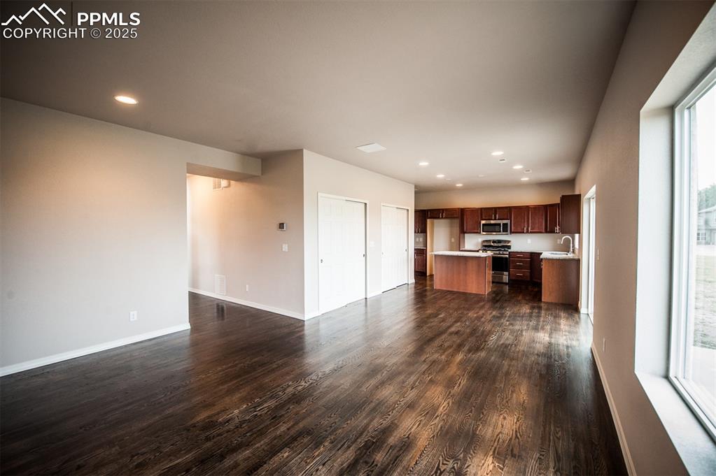 Image 9 of 29: Open floor plan