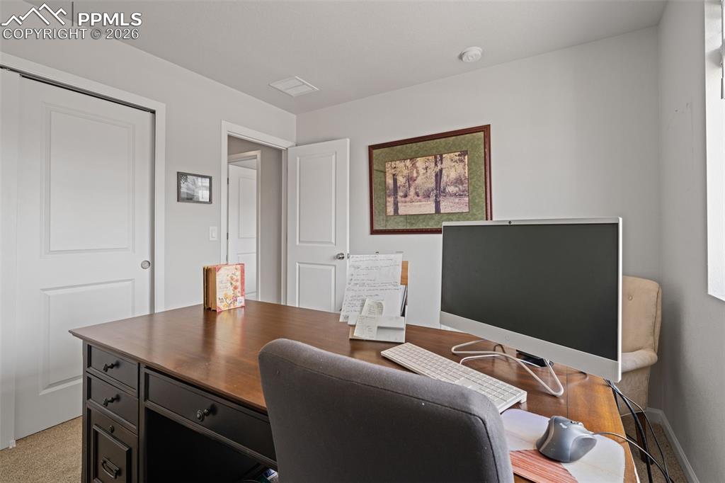 Image 23 of 34: Office