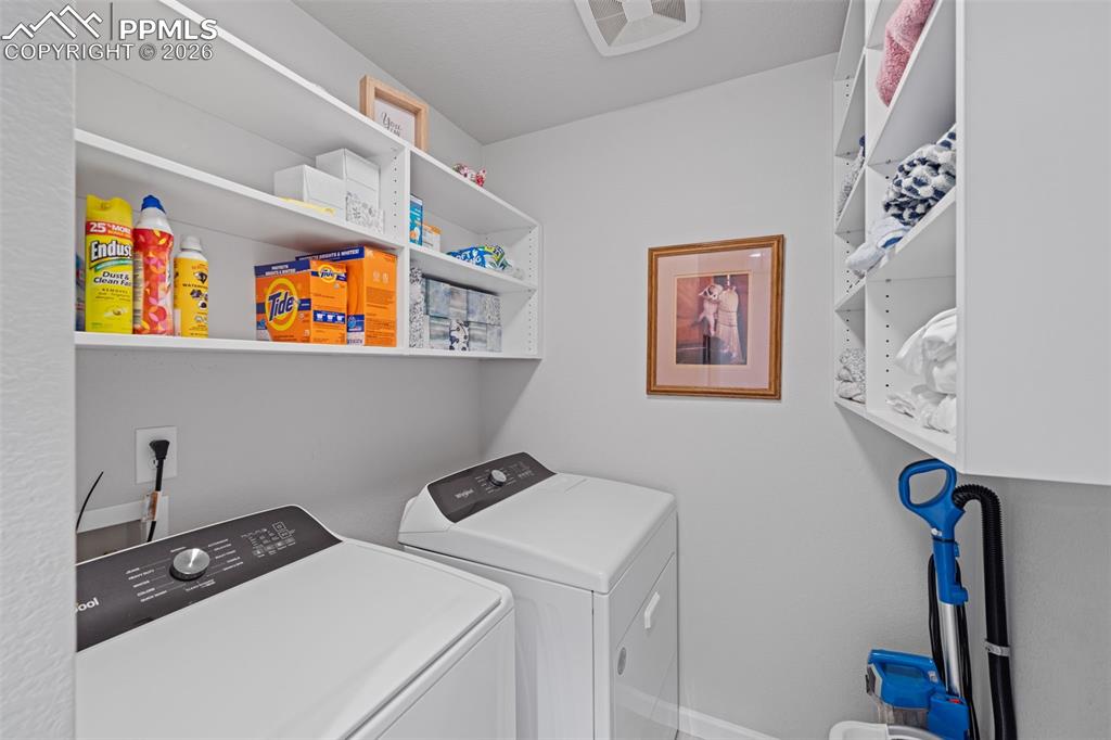 Image 29 of 34: Laundry