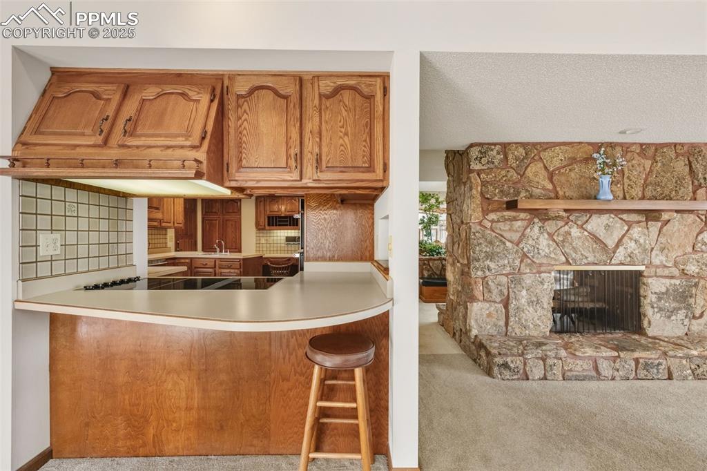 Image 14 of 48: Kitchen