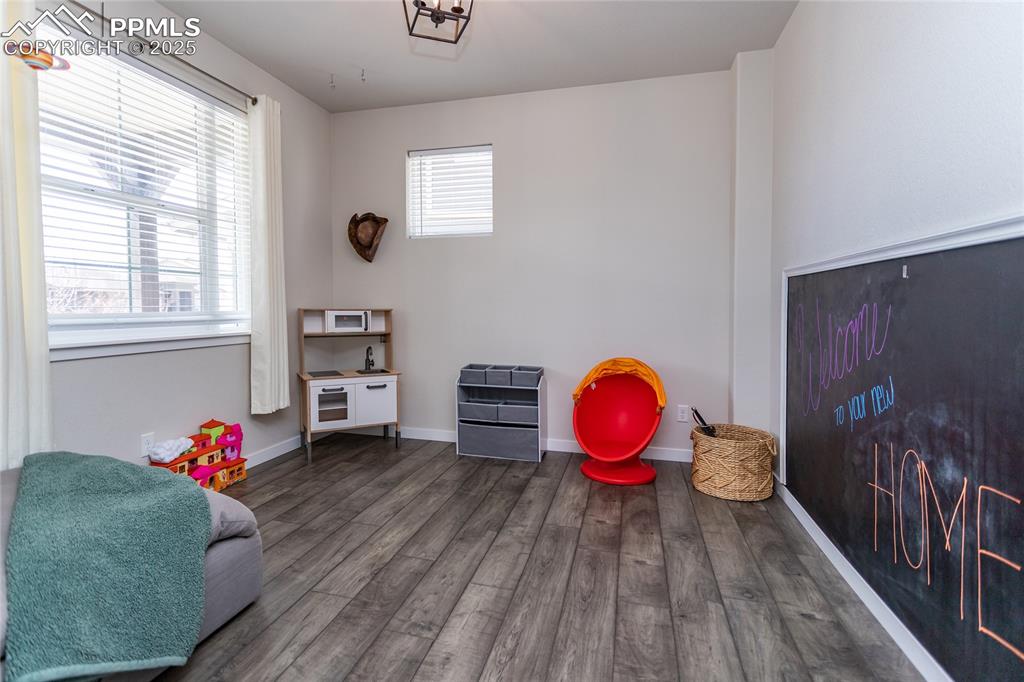 Image 4 of 50: Game Room