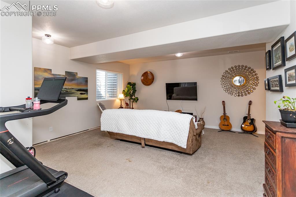 Image 44 of 50: Bedroom