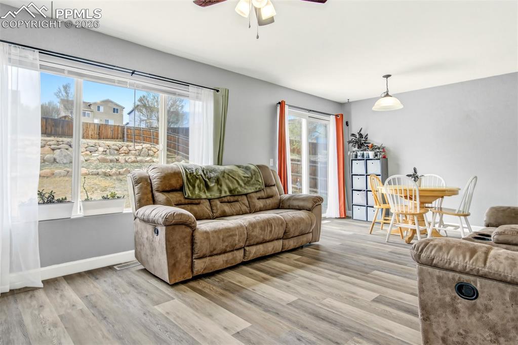 Image 6 of 25: Living Room