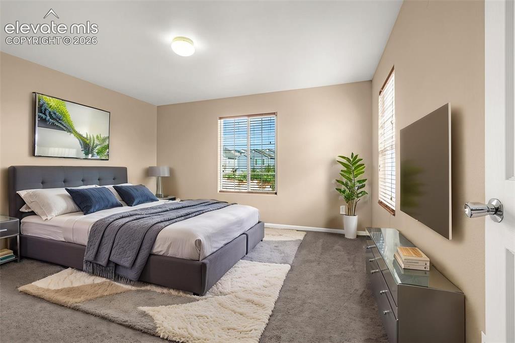Image 12 of 26: Bedroom