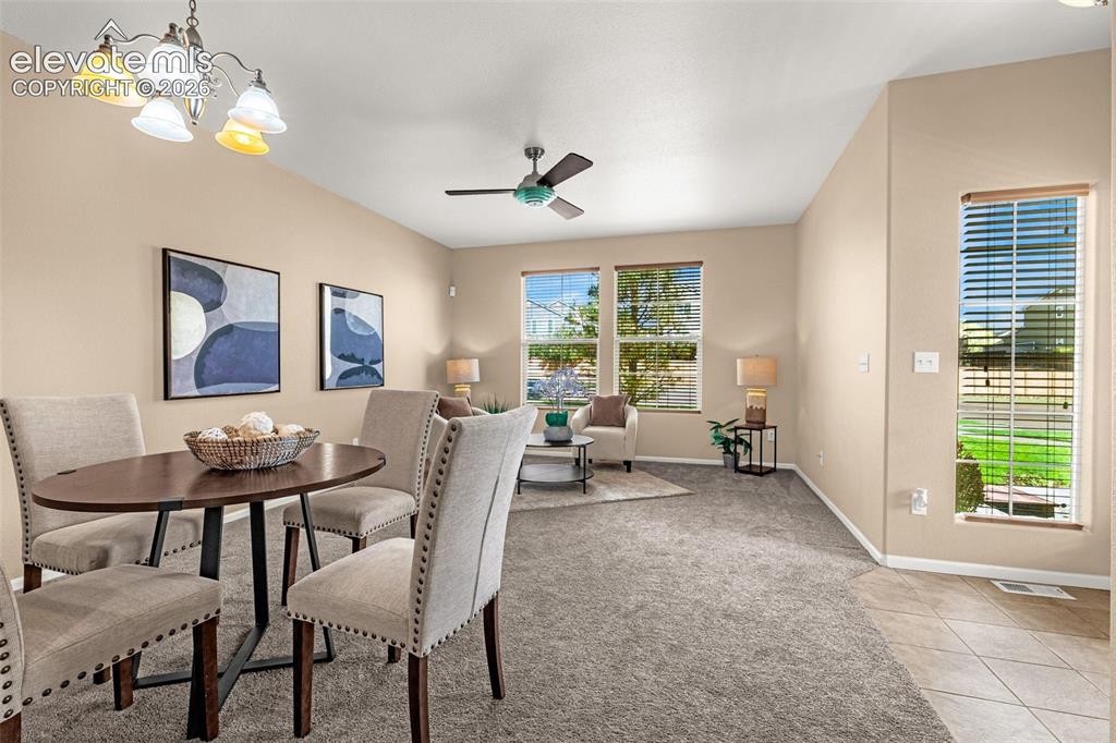 Image 4 of 26: Dining Area